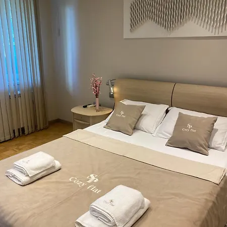 아파트 South Park Cozy Flat Own Free Parking